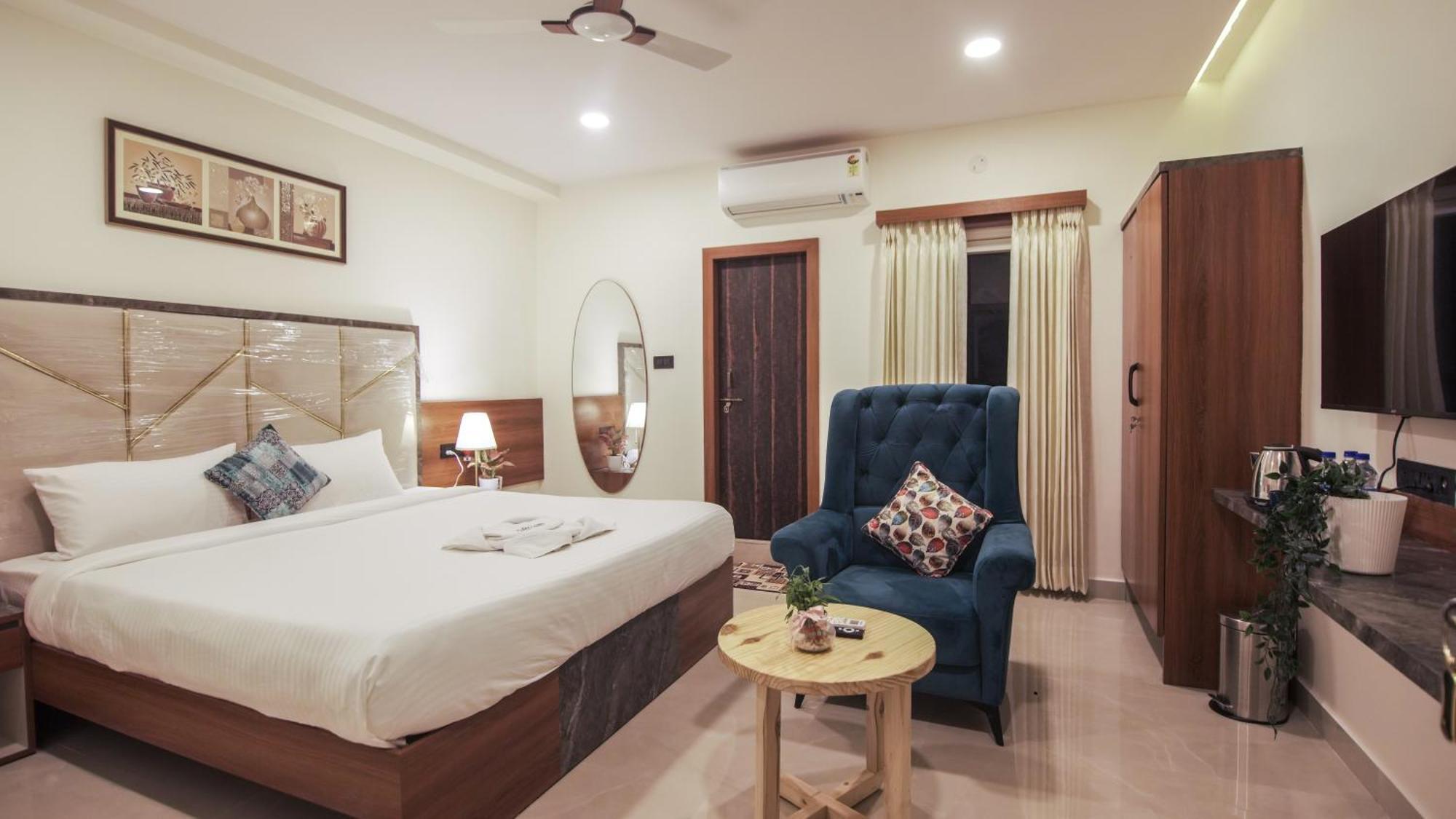 Radhe Suites Hyderabad Exterior photo