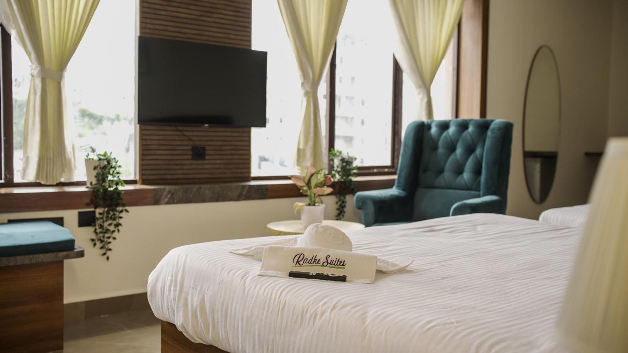 Radhe Suites Hyderabad Exterior photo