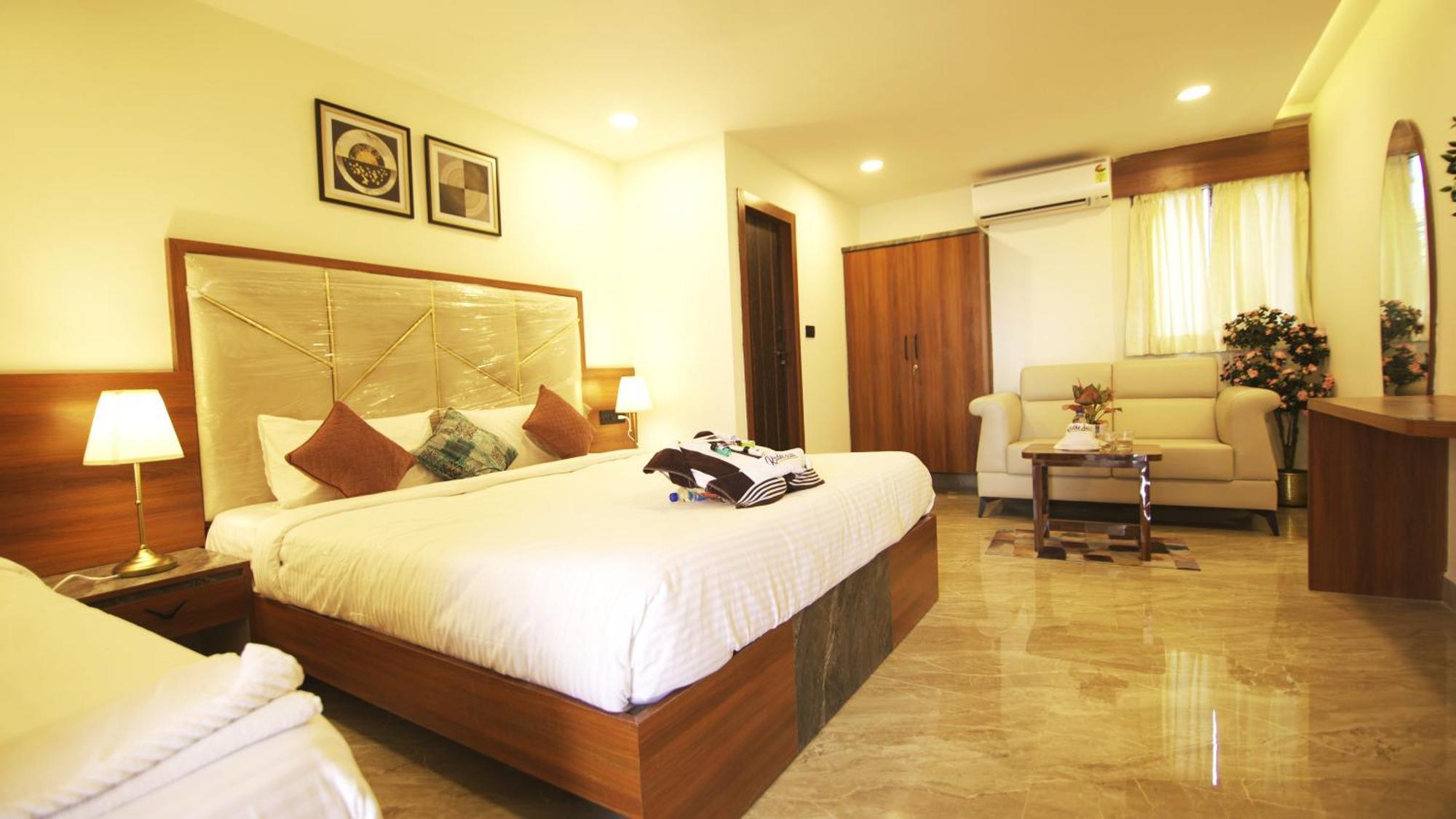 Radhe Suites Hyderabad Exterior photo