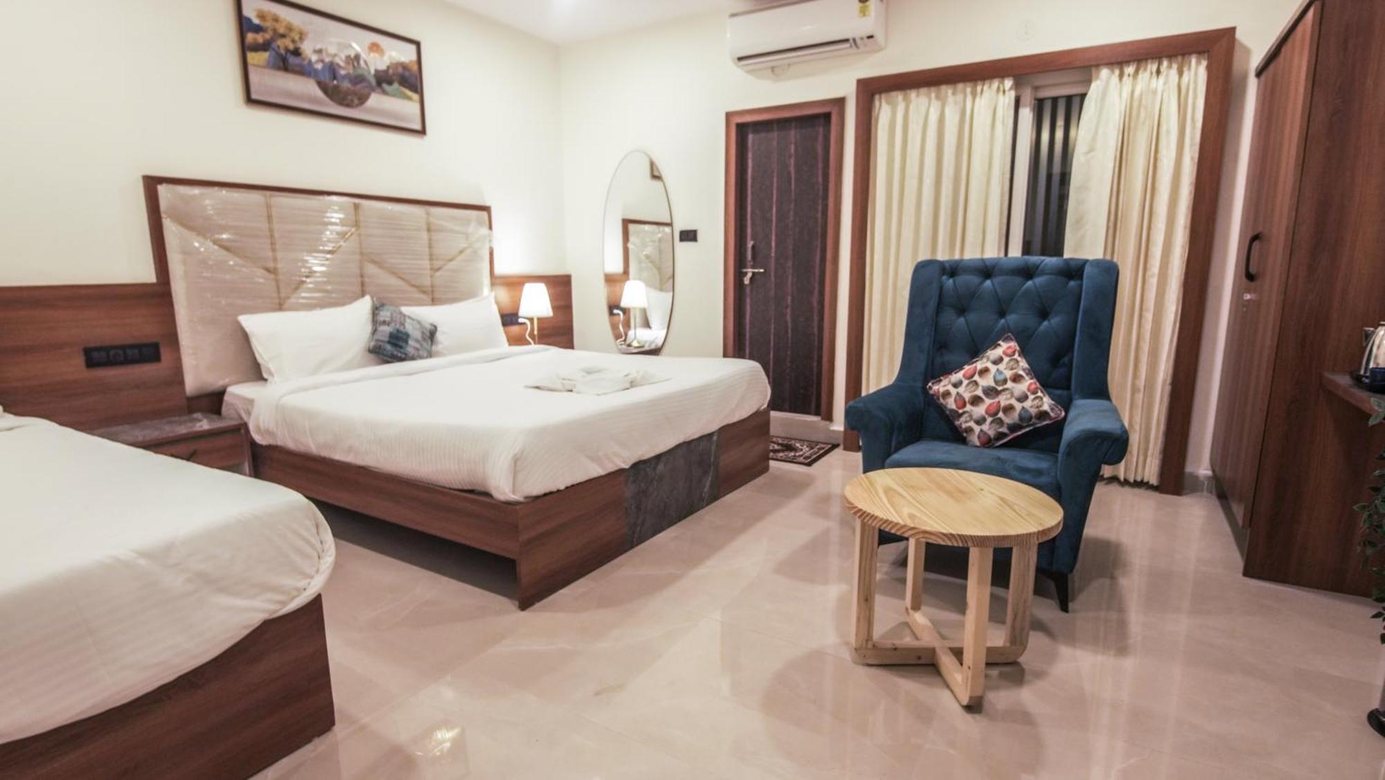 Radhe Suites Hyderabad Exterior photo